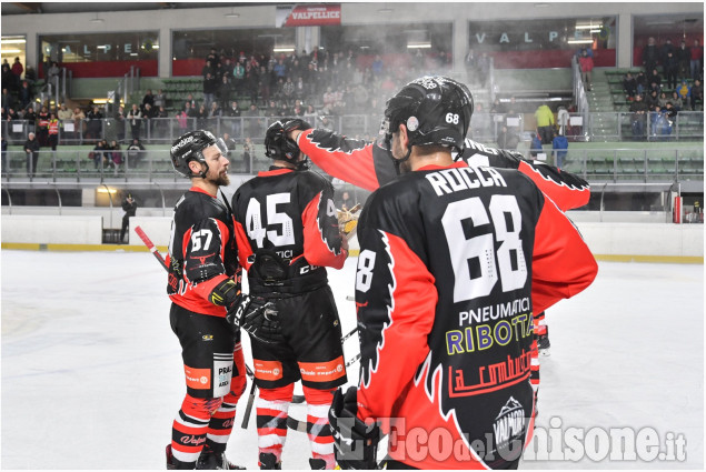 Hockey ghiaccio, la magic night del Cotta