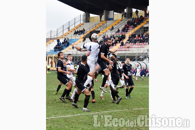 Calcio: Derthona beffa Pinerolo nel recupero in un match spettacolare