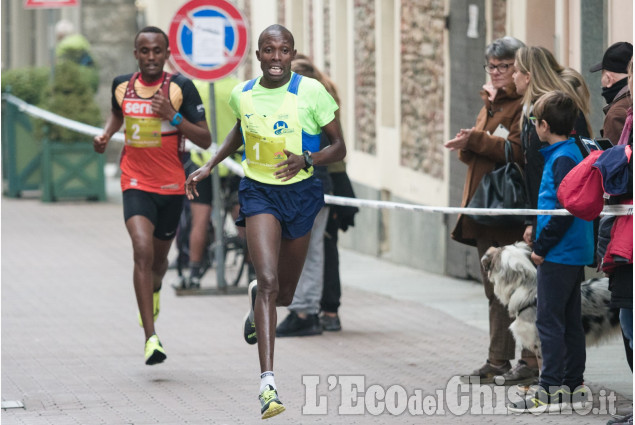 Apple Run da record: vince Kipngetich ma Breusa c&#039;è