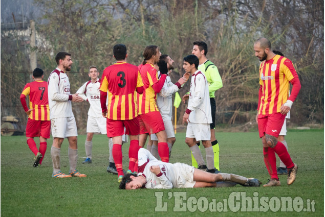 Calcio: il Pancaliericastagnole dà battaglia a Vllafranca, ma decidono due punizioni 
