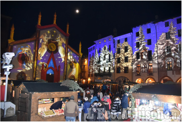 La magia del Natale in piazza San Donato