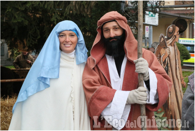 None: il presepe vivente in piazza e i mercatini di Natale