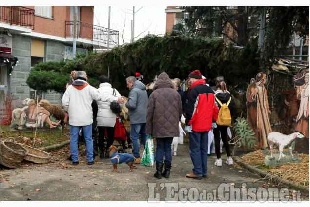 None: il presepe vivente in piazza e i mercatini di Natale
