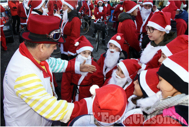 Pinerolo: I Babbi Natale in Pediatria
