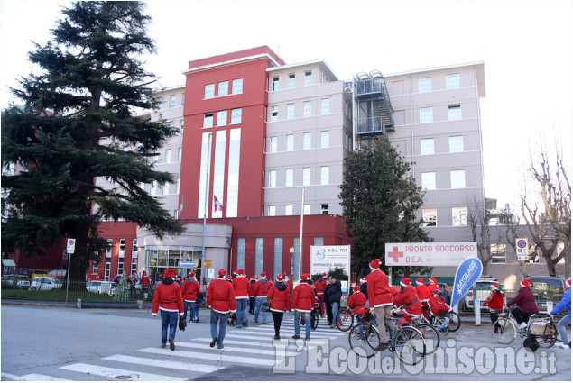 Pinerolo: I Babbi Natale in Pediatria