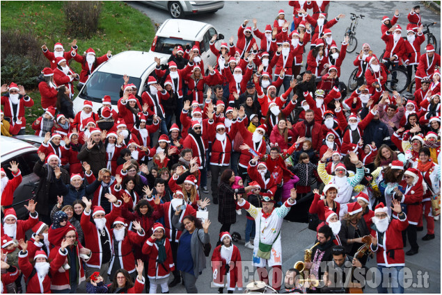 Pinerolo: I Babbi Natale in Pediatria