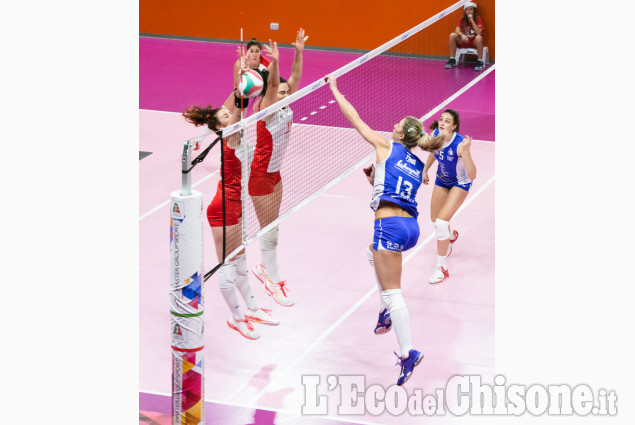 Volley A2 femminile Pinerolo sconfitta da Soverato