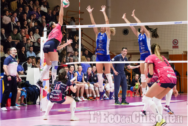 Volley A2 donne, a Pinerolo vincono le friulane