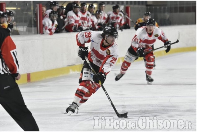 Hockey ghiaccio, al "Cotta MorandinI" torresi di scena contro Varese