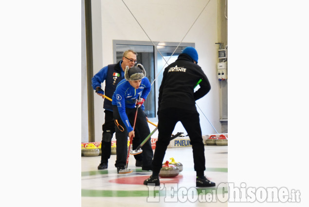 Curling :Ghiaccio che supera barriere