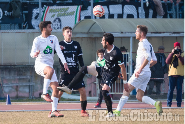 Calcio: il big match Saluzzo-Derthona termina con un pareggio a reti bianche