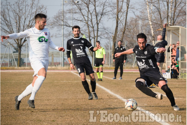 Calcio: il big match Saluzzo-Derthona termina con un pareggio a reti bianche