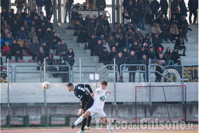 Calcio: il big match Saluzzo-Derthona termina con un pareggio a reti bianche