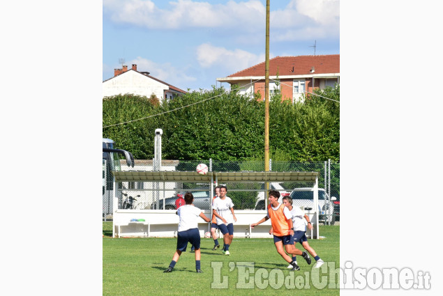 Calcio: i primi allenamenti del nuovo Pinerolo femminile