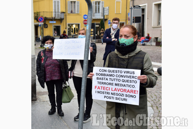 Pinerolo: La protesta dei commercianti 
