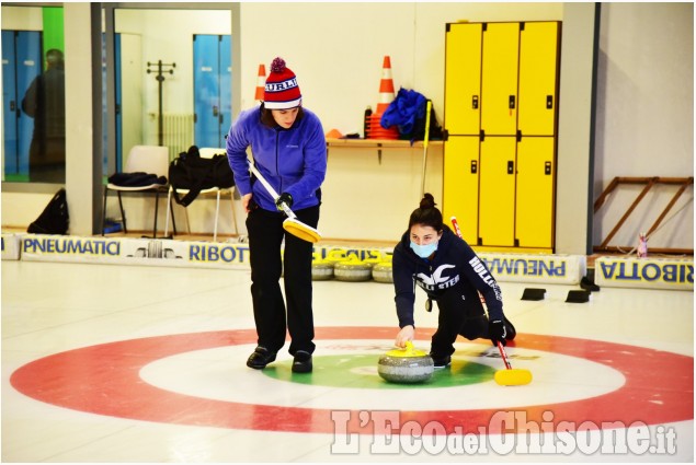 Curling: Raduno con il tecnico Schmidt a Pinerolo
