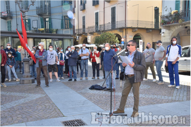 Pinerolo : Manifestazione in Piazza Facta  Pro Palestinesi