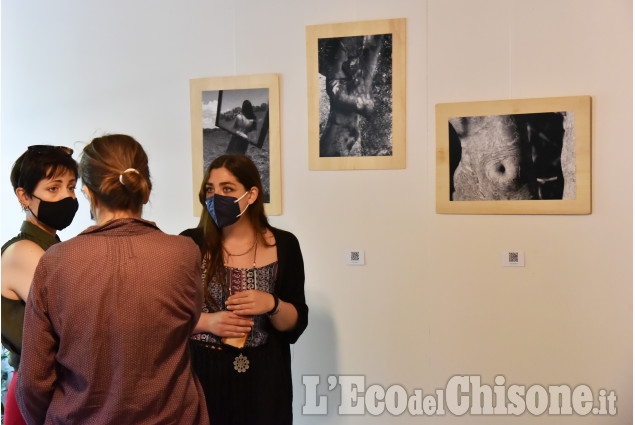 Pinerolo: Mani creative e mostra fotografica al Nodo