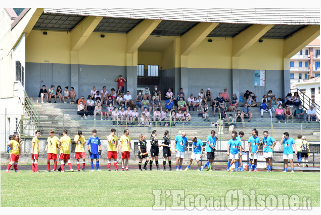 Luserna "un calcio alla violenza"