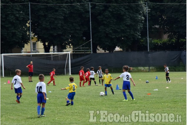 Calcio: torneo “Stars al Barbieri”, si torna in campo 