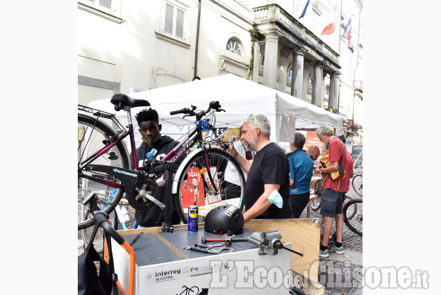 Pinerolo: Pensieri in piazza ,Ciclocaccia al tesoro