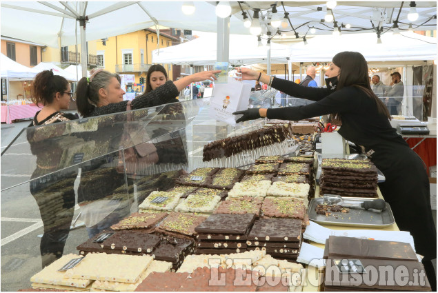 None: Cioccolato e dintorni, tra artigianato e prodotti tipici