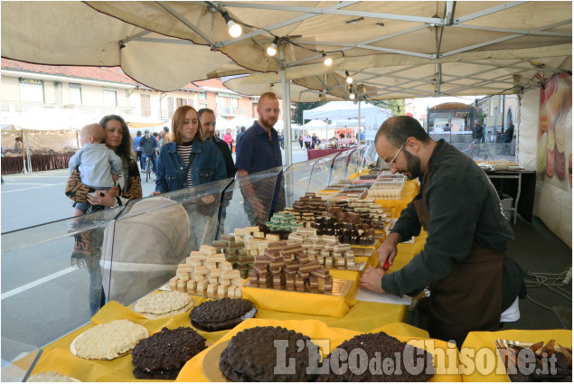 None: Cioccolato e dintorni, tra artigianato e prodotti tipici