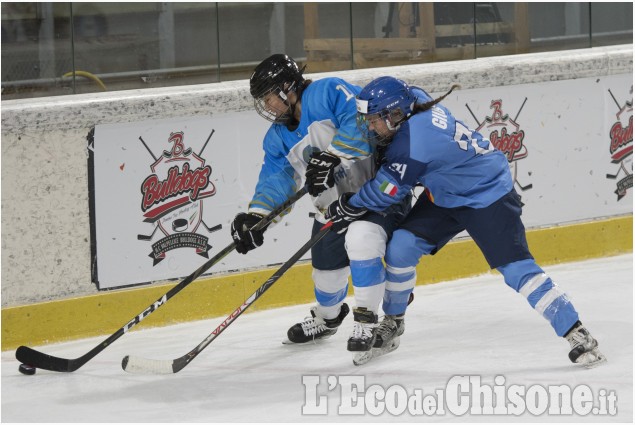 Hockey ghiaccio,festa italiana a Torre Pellice
