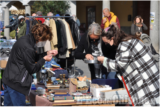 Bibiana: mercatino "Da la crota al sulè"