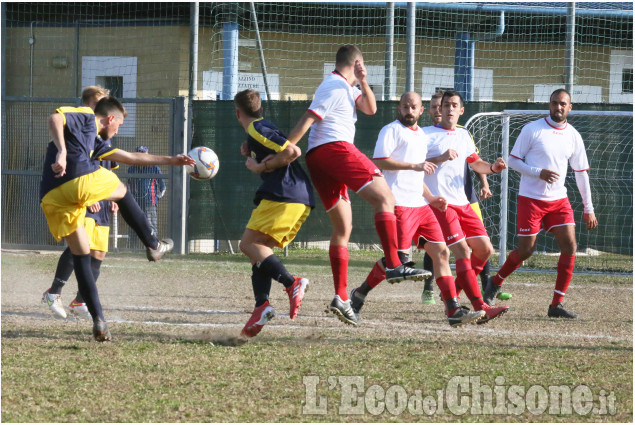 Calcio Seconda categoria: 2-2 spettacolare a Nichelino 