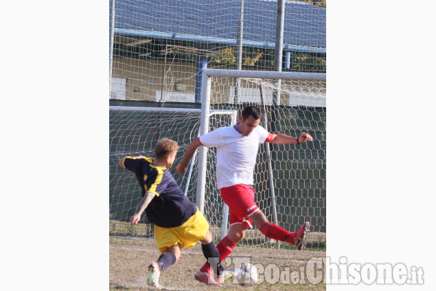 Calcio Seconda categoria: 2-2 spettacolare a Nichelino 