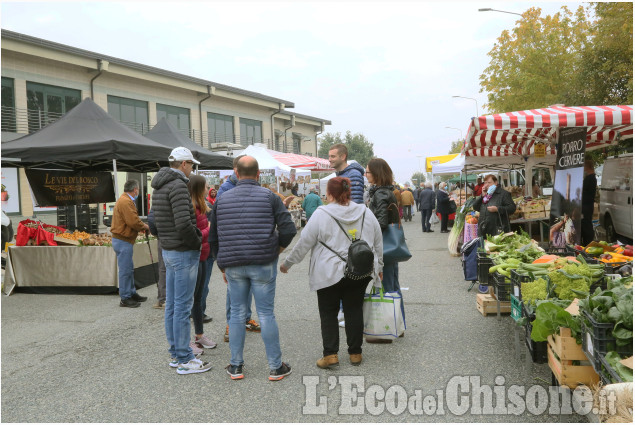 Castagnole: tradizionale fiera d’autunno, protagonista il Cariton