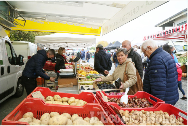 Castagnole: tradizionale fiera d’autunno, protagonista il Cariton