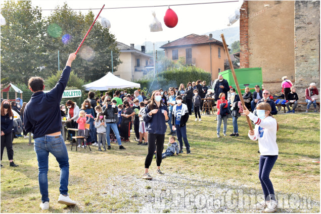 Roletto,caldarroste e pignatte in oratorio la scorsa domenica