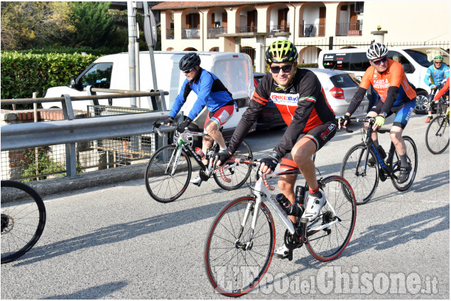 San Pietro v.l. Cicloturistica con Jacopo Mosca è Umberto Marengo