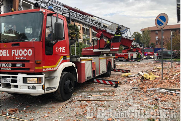 Esplosione in Piazza Sabin: «Sembrava un terremoto»