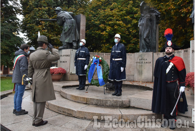 Pinerolo: Corteo al monumento dei caduti in ricordo della Grande Guerra