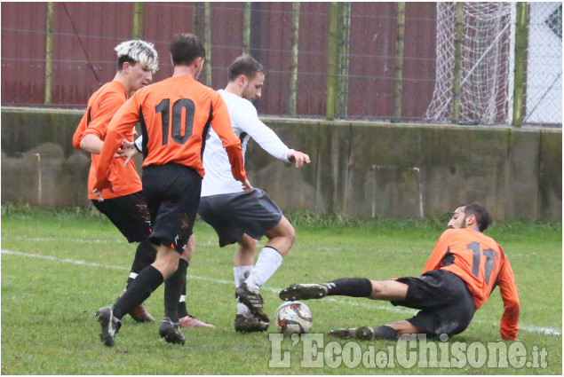 Calcio Prima categoria: pari a Pinasca nel derby 