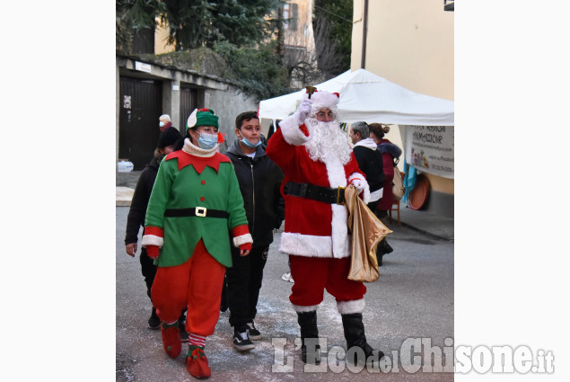 Cumiana: Babbo Natale alla festa di domenica