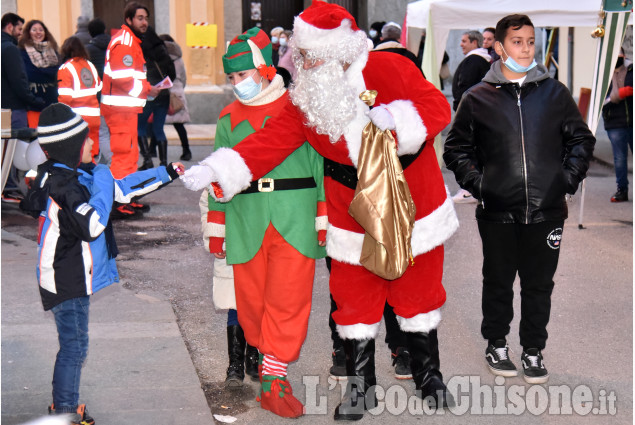 Cumiana: Babbo Natale alla festa di domenica