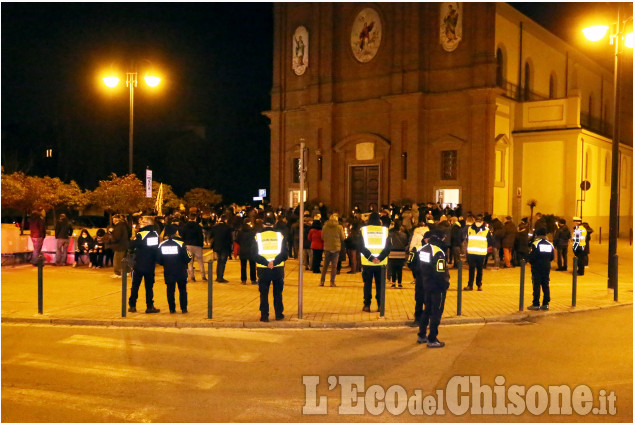 None: Consiglio comunale aperto e fiaccolata per la pace