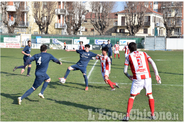 Calcio Eccellenza: Pinerolo supera Cuneo 4-1 e balza al comando del campionato