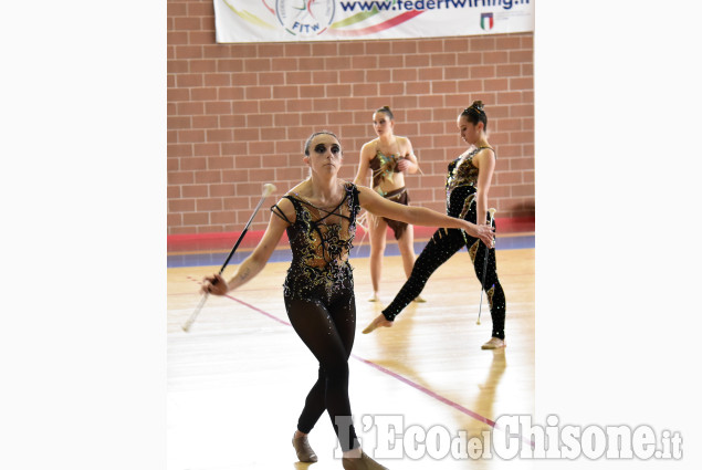 Cantalupa Acrobatico twirling con serie A al centro federale