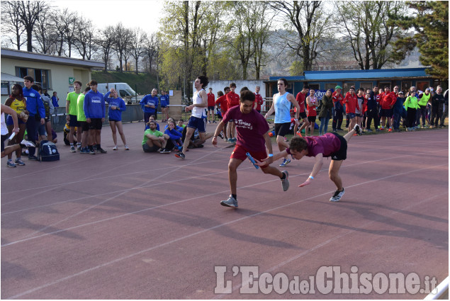 Pinerolo: Atletica staffette al Martin corrono in 900