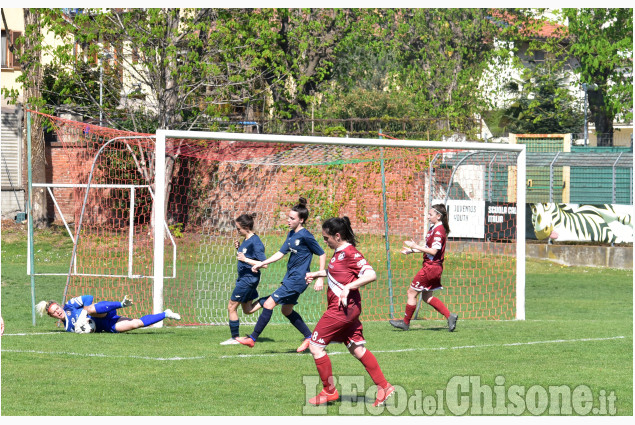 Calcio femminile: Pinerolo perde il big-match contro l'Arezzo