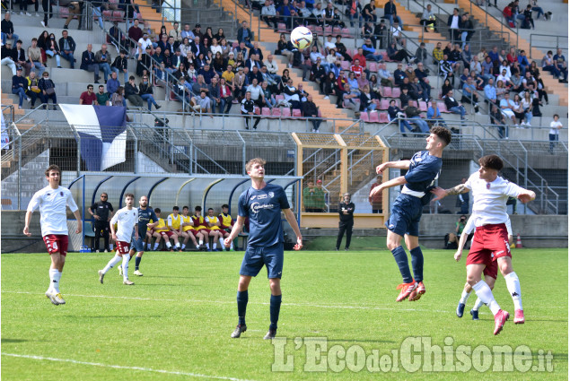 Calcio:Pinerolo trionfa ,è serie D