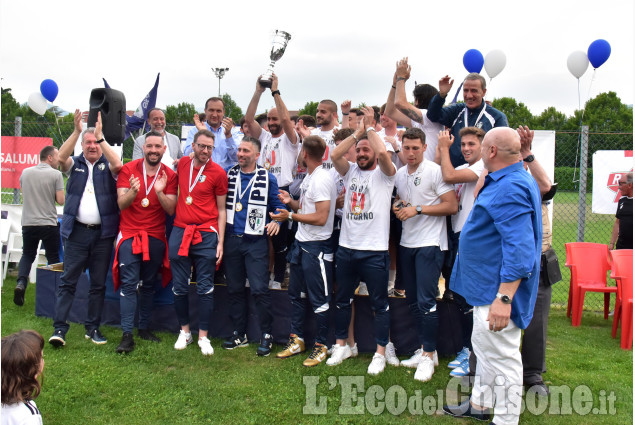 Calcio:La festa del Pinerolo per la serie D