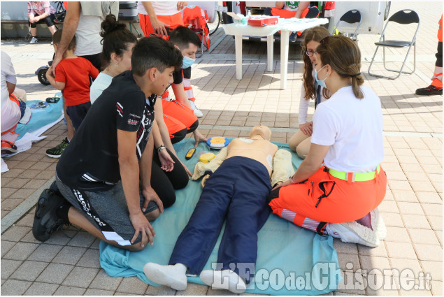 None: defibrillation day