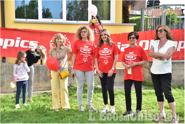 Special Olympics, la fiaccola dei Giochi da Abbadia al Palazzetto dello Sport: emozioni e applausi