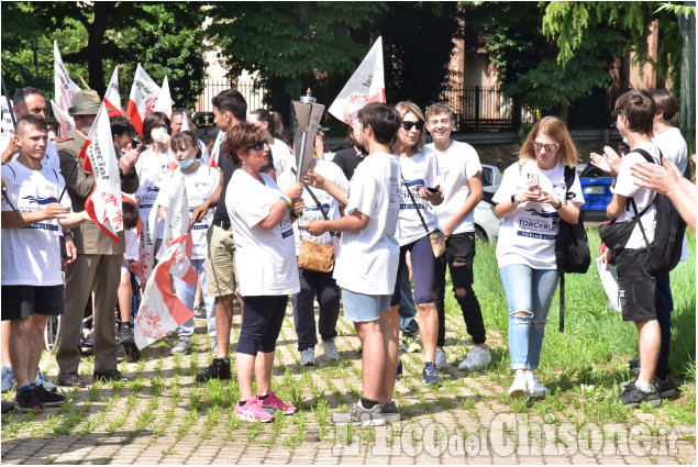 Special Olympics, la fiaccola dei Giochi da Abbadia al Palazzetto dello Sport: emozioni e applausi